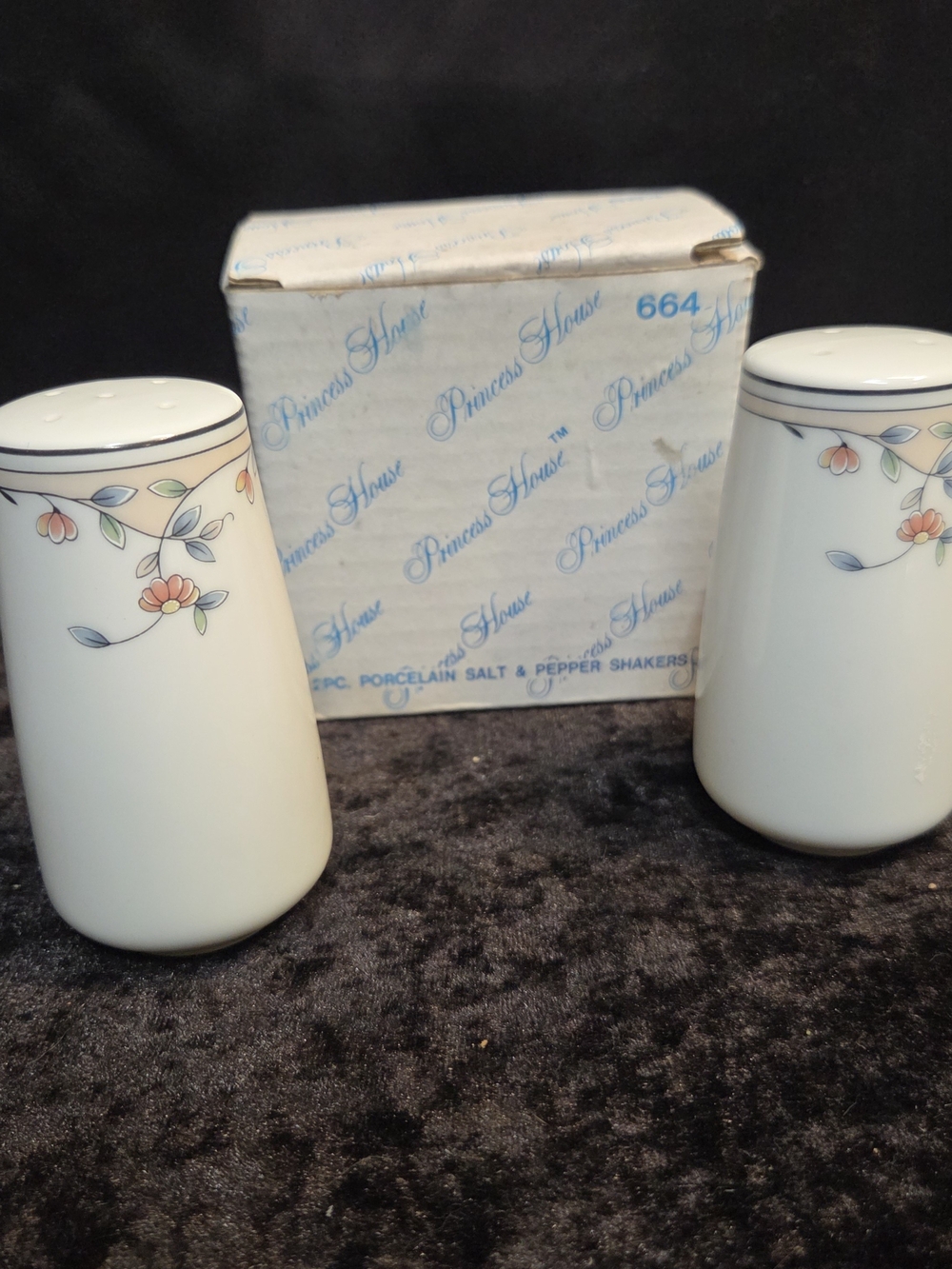 Princess House Heritage Blossom Porcelain Salt & Pepper Shaker Set - New In Box